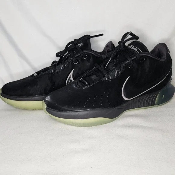 Nike Zoom Basketball Shoes Low Top Performance Black Sneakers Size 9 - Picture 6 of 8